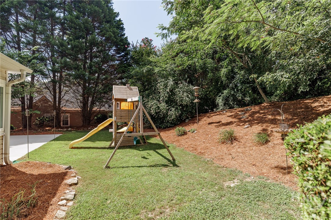 2249 Cluster Lane Grayson, GA 30017 - Photo 38 of 53