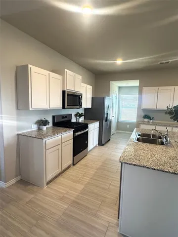 $2,400 | 5561 Rollins Drive, Krum, TX 76249