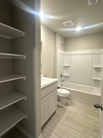 $2,400 | 5561 Rollins Drive, Krum, TX 76249