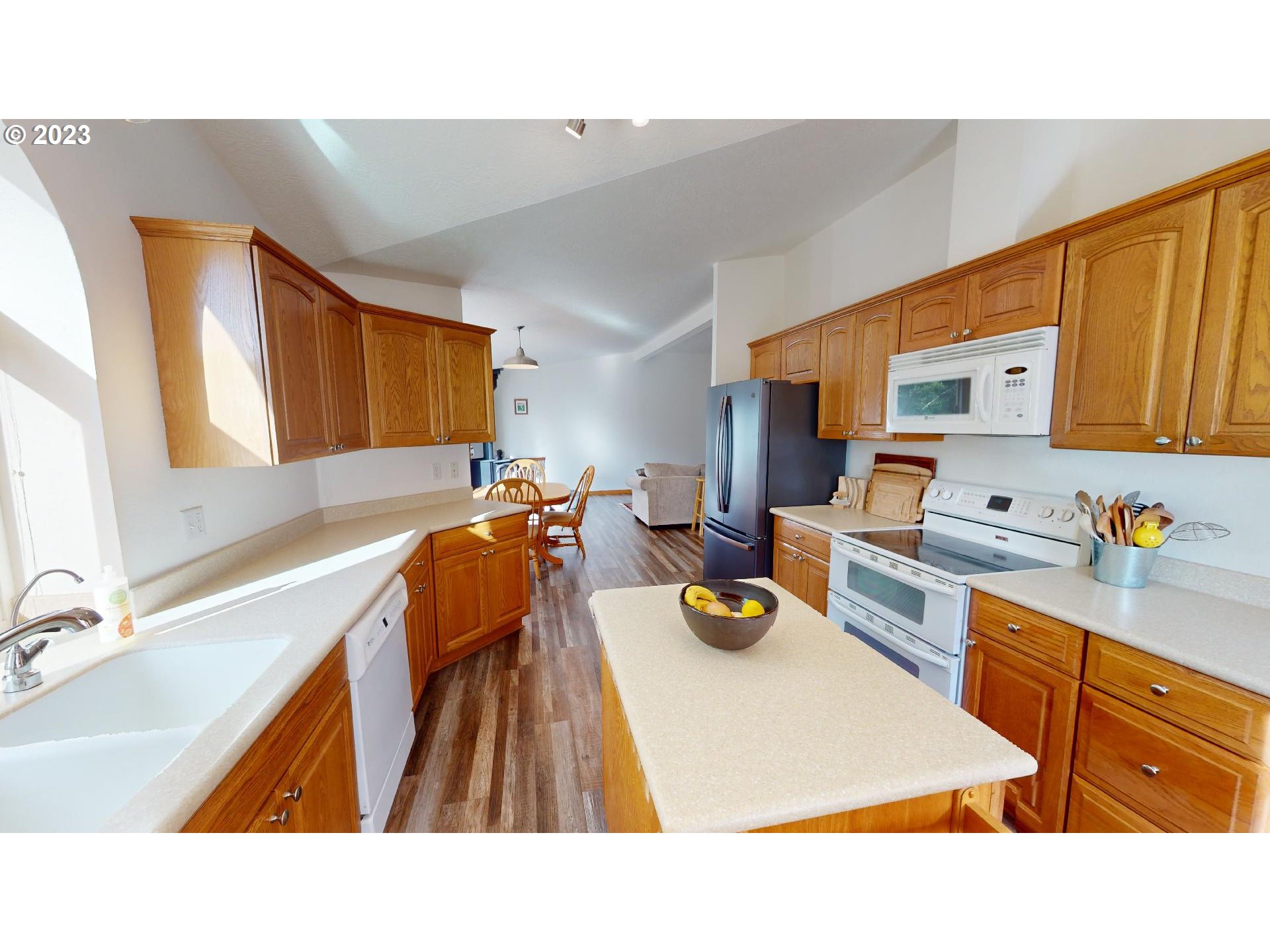 31804 Rumley Hill Road Gold Beach, OR 97444 - Photo 12 of 48 Kitchen