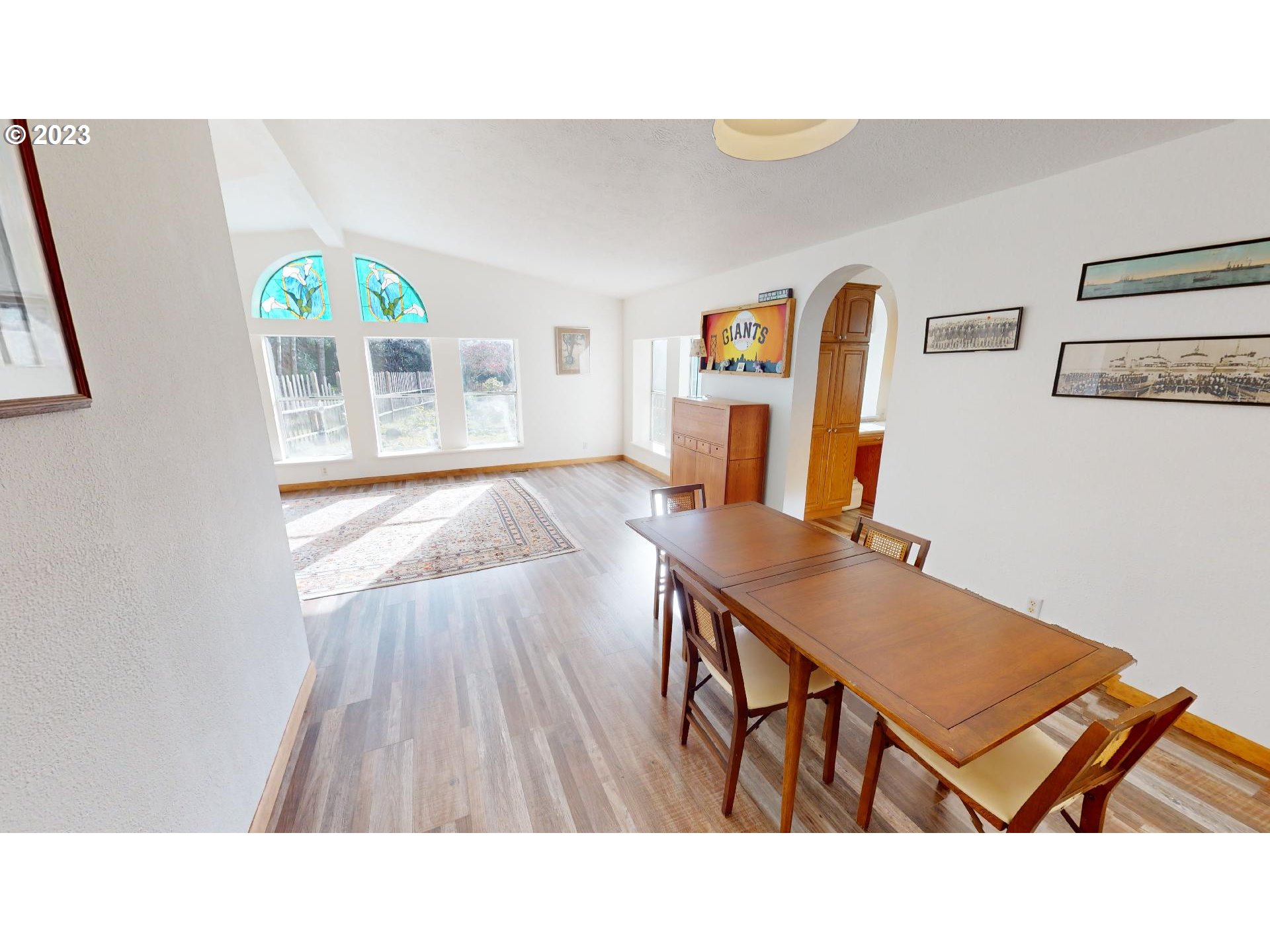 31804 Rumley Hill Road Gold Beach, OR 97444 - Photo 15 of 48 Dining Area