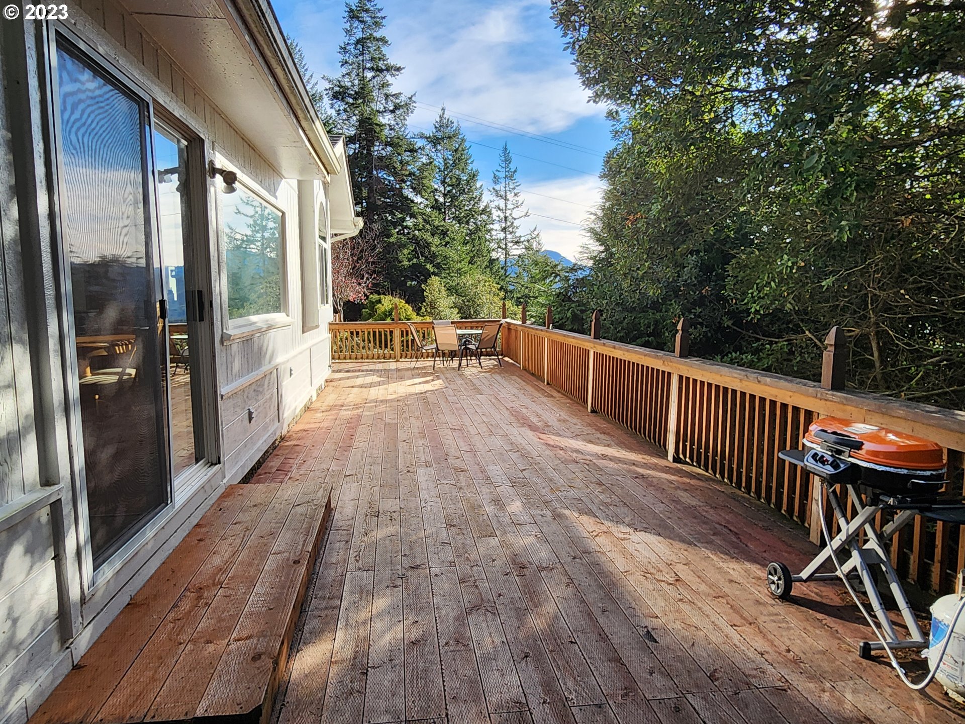 31804 Rumley Hill Road Gold Beach, OR 97444 - Photo 20 of 48 Deck