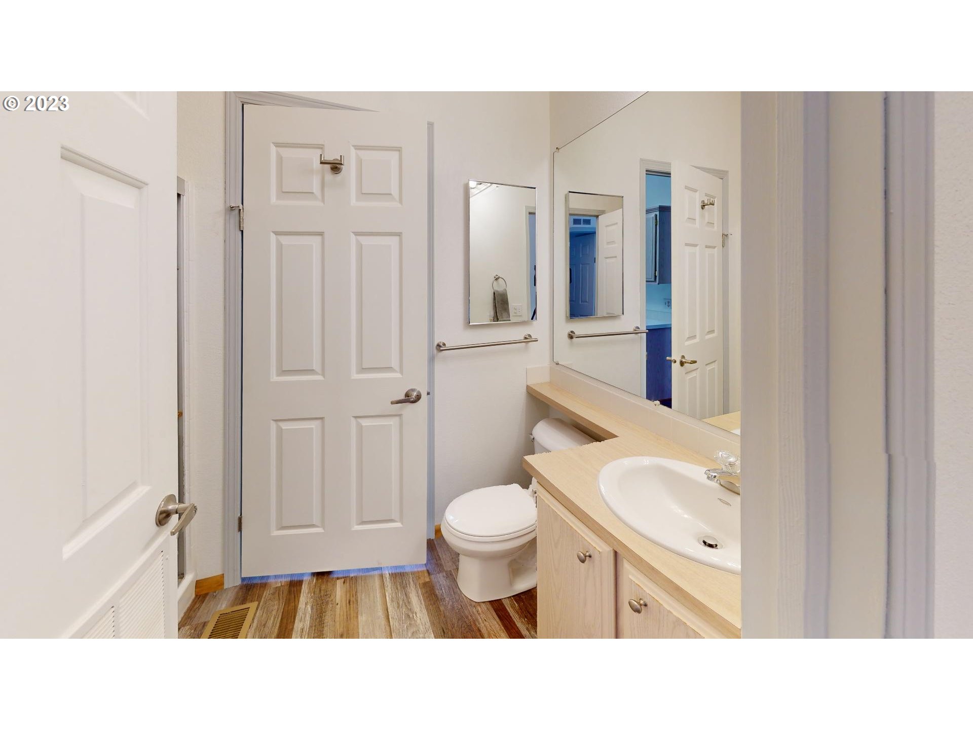 31804 Rumley Hill Road Gold Beach, OR 97444 - Photo 35 of 48 Bathroom