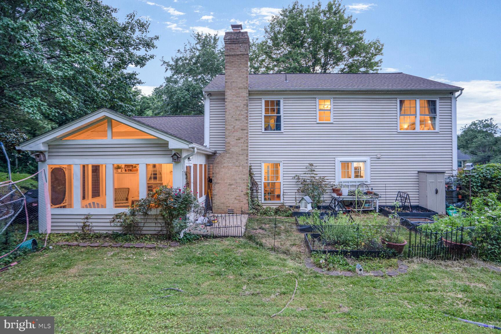 8 Moss Road Sterling, VA 20165 - Photo 24 of 30 Gallery Image 24