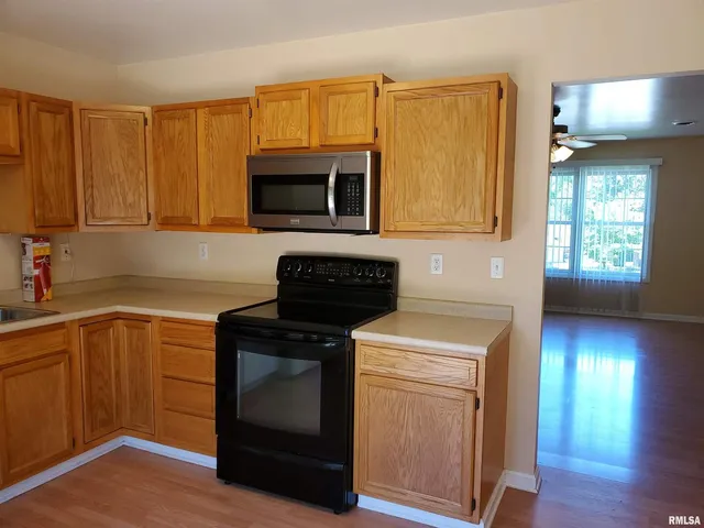 $2,590,000 | 34 Village Drive, Unit 1, Carbondale, IL 62902