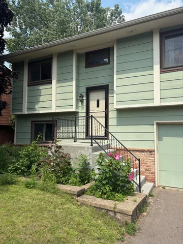 $299,700 | 16826 Excelsior Boulevard, Minnetonka, MN 55345