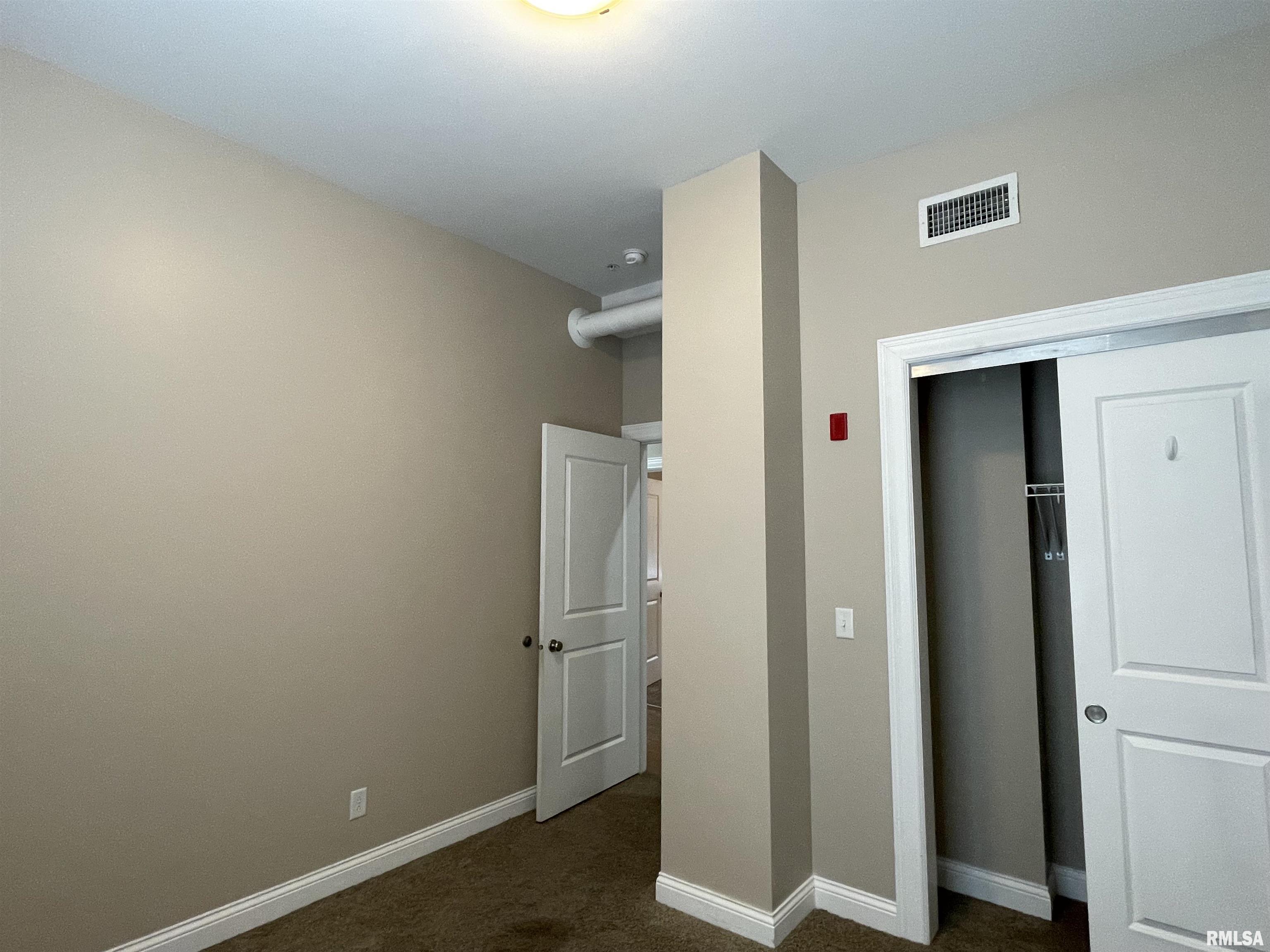 730 Main Street, Unit 201 Peoria, IL 61602 - Photo 9 of 17