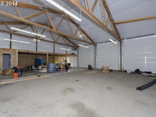 16747 South Hattan Road Oregon City, OR 97045 - Photo 14 of 16 Gallery Image 14