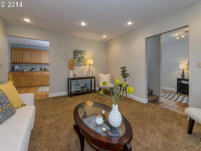 16747 South Hattan Road Oregon City, OR 97045 - Photo 5 of 16 Gallery Image 5