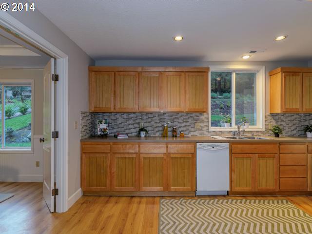 16747 South Hattan Road Oregon City, OR 97045 - Photo 7 of 16 Gallery Image 7