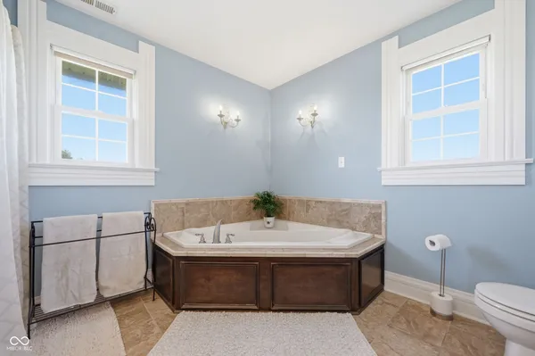 $695,000 | 8025 North County Road 500 East, Mooreland, IN 47360