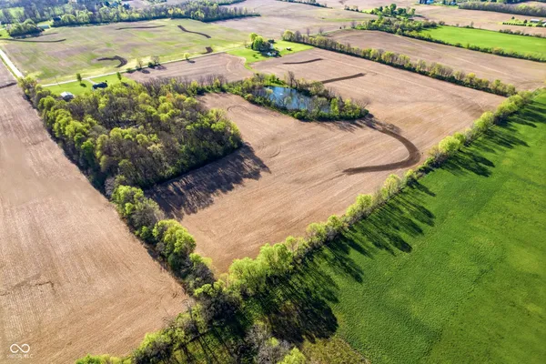 $695,000 | 8025 North County Road 500 East, Mooreland, IN 47360