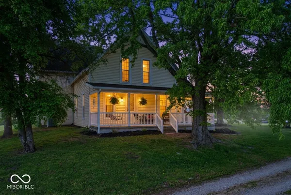 $695,000 | 8025 North County Road 500 East, Mooreland, IN 47360