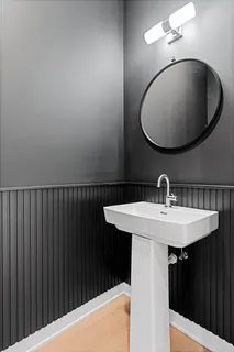 $2,000,000 | 1340 West Chestnut Street, Unit 401, Chicago, IL 60642