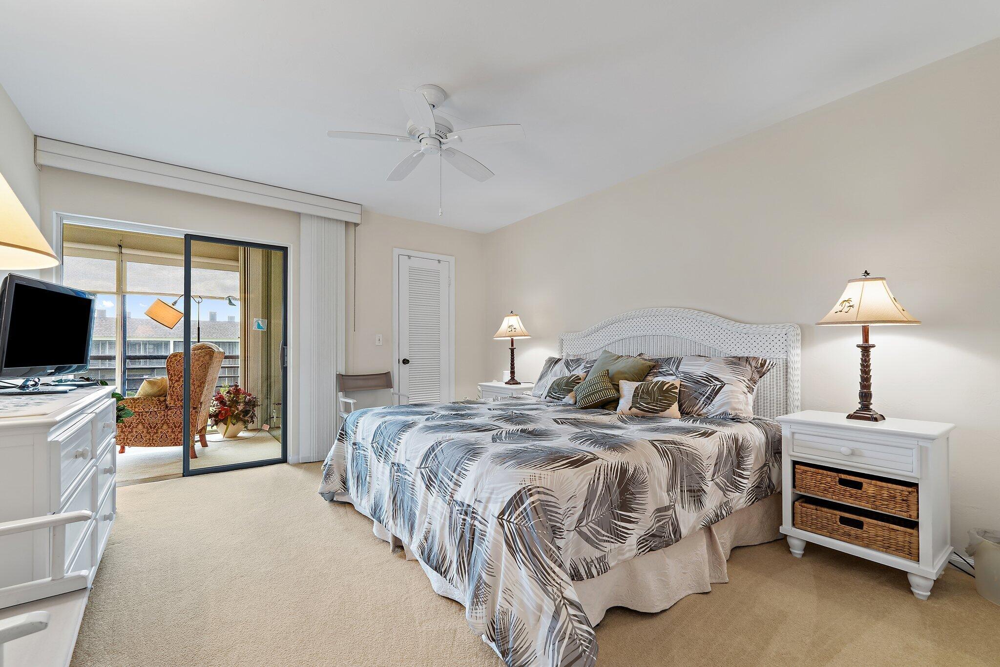 755 Saturn Street, Unit I 206 Jupiter, FL 33477 - Photo 17 of 26 020-755SaturnSt-i206-Jupiter-SMALL