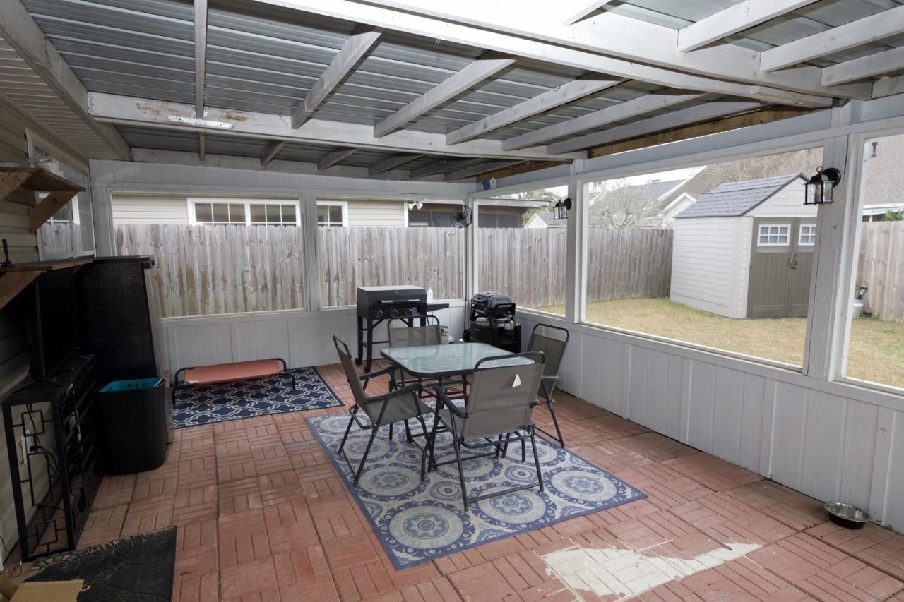 7893 Audubon Drive Foley, AL 36535 - Photo 18 of 20 Screened Back Patio