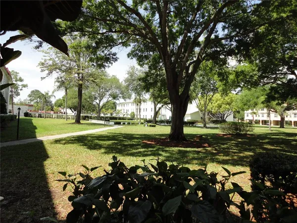 $1,795 | 2700 Bayshore Boulevard, Unit 2205, Dunedin, FL 34698