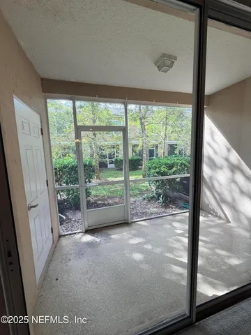 $219,000 | 8133 Summerside Circle, Jacksonville, FL 32256