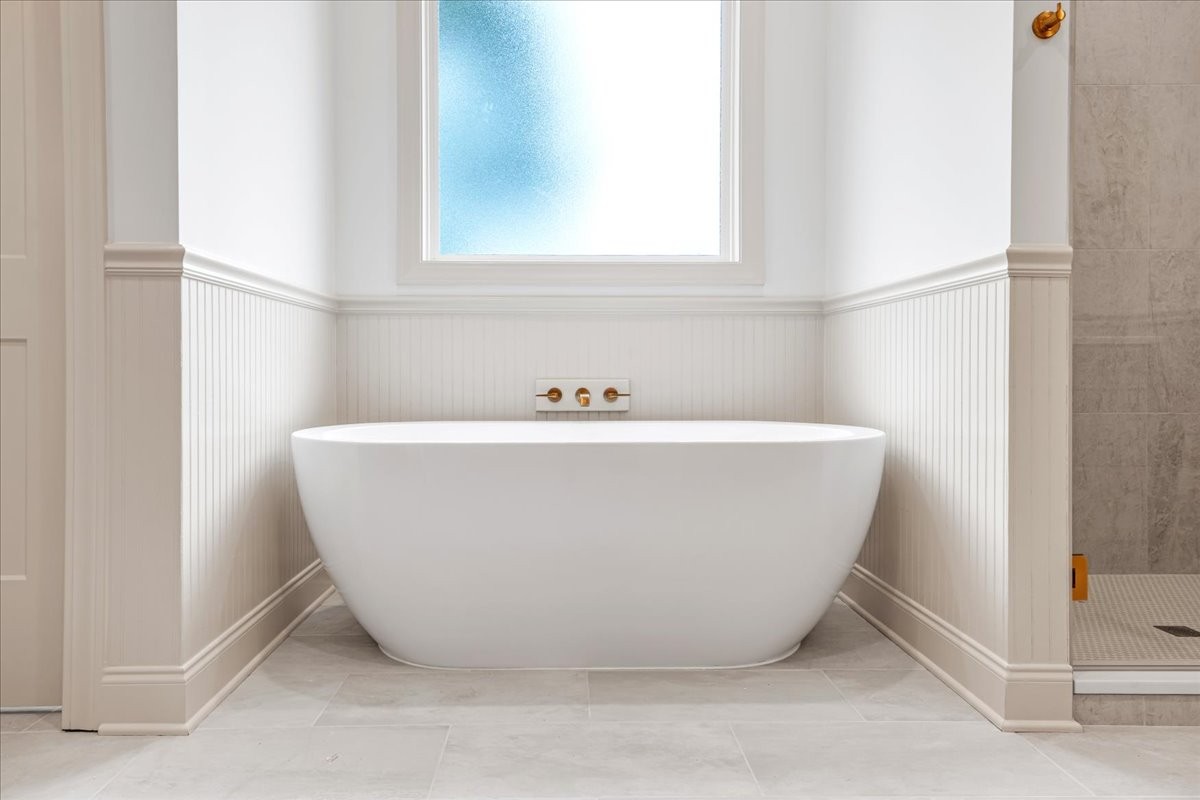 50 Lindsley Road Lebanon, TN 37090 - Photo 47 of 78 a white bath tub sitting in a bathroom