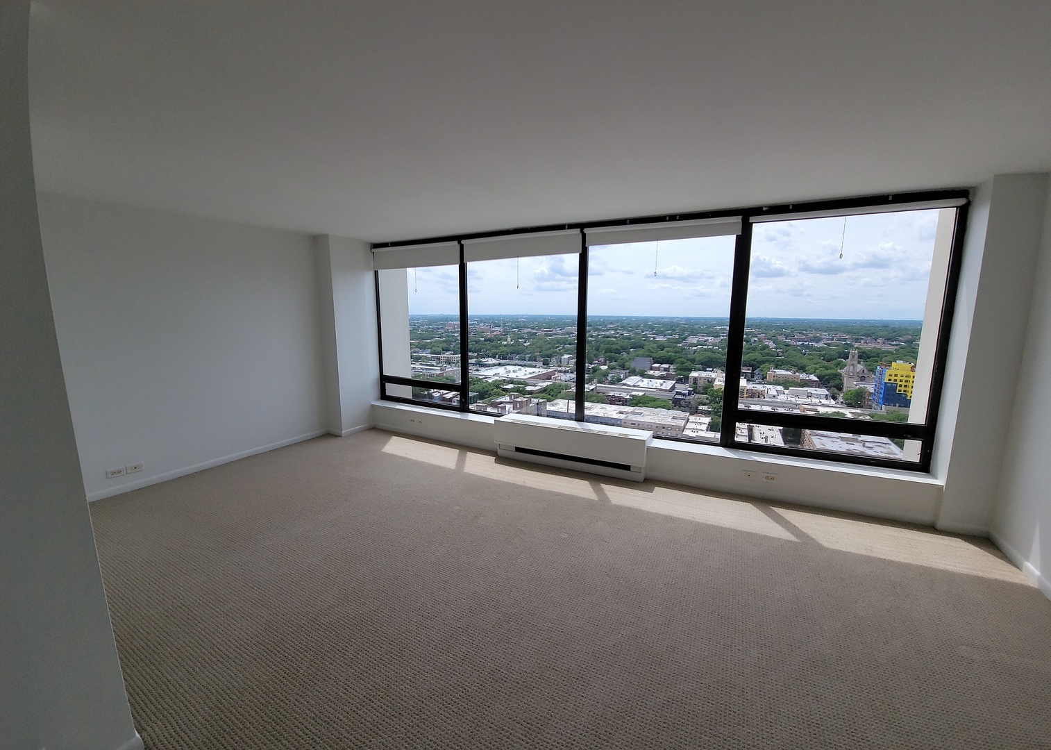 5445 North Sheridan Road, Unit 2705 Chicago, IL 60640 - Photo 3 of 8