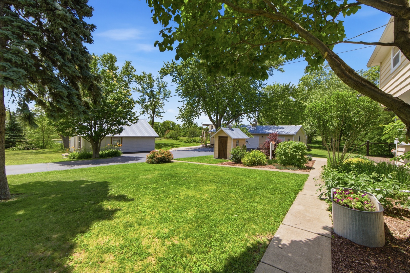 9909 Winn Road Spring Grove, IL 60081 - Photo 3 of 100