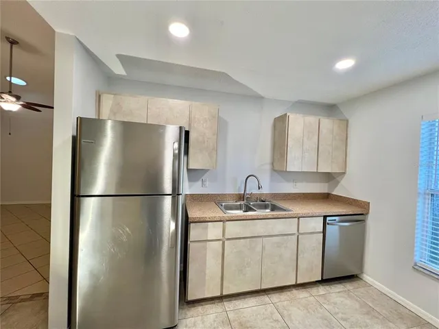 $1,595 | 7469 Pond Circle, Spring Hill, FL 34606