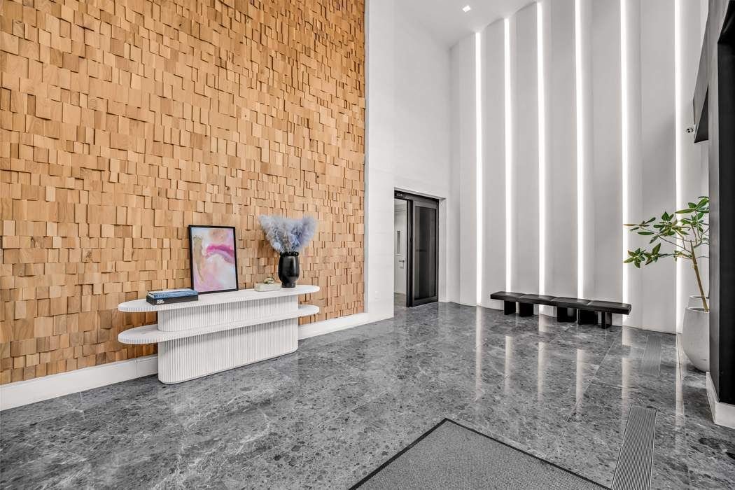 212 West 95th Street, Unit 17B Manhattan, NY 10025 - Photo 22 of 24 a view of entryway with livingroom