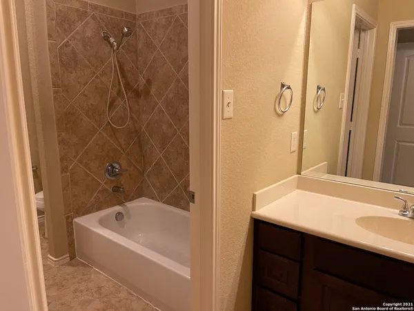 $2,900 | 2352 Oak Run Parkway, New Braunfels, TX 78132