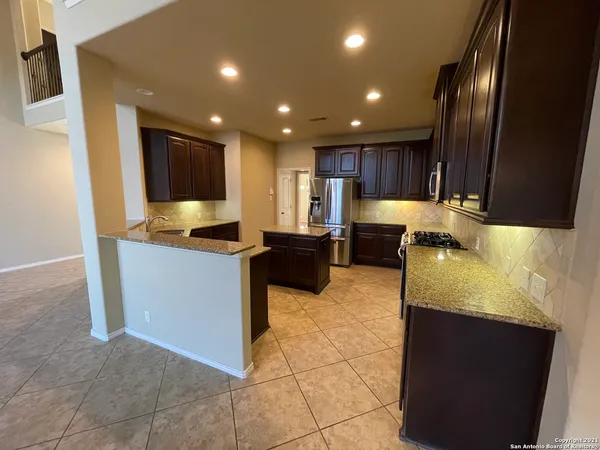 $2,900 | 2352 Oak Run Parkway, New Braunfels, TX 78132