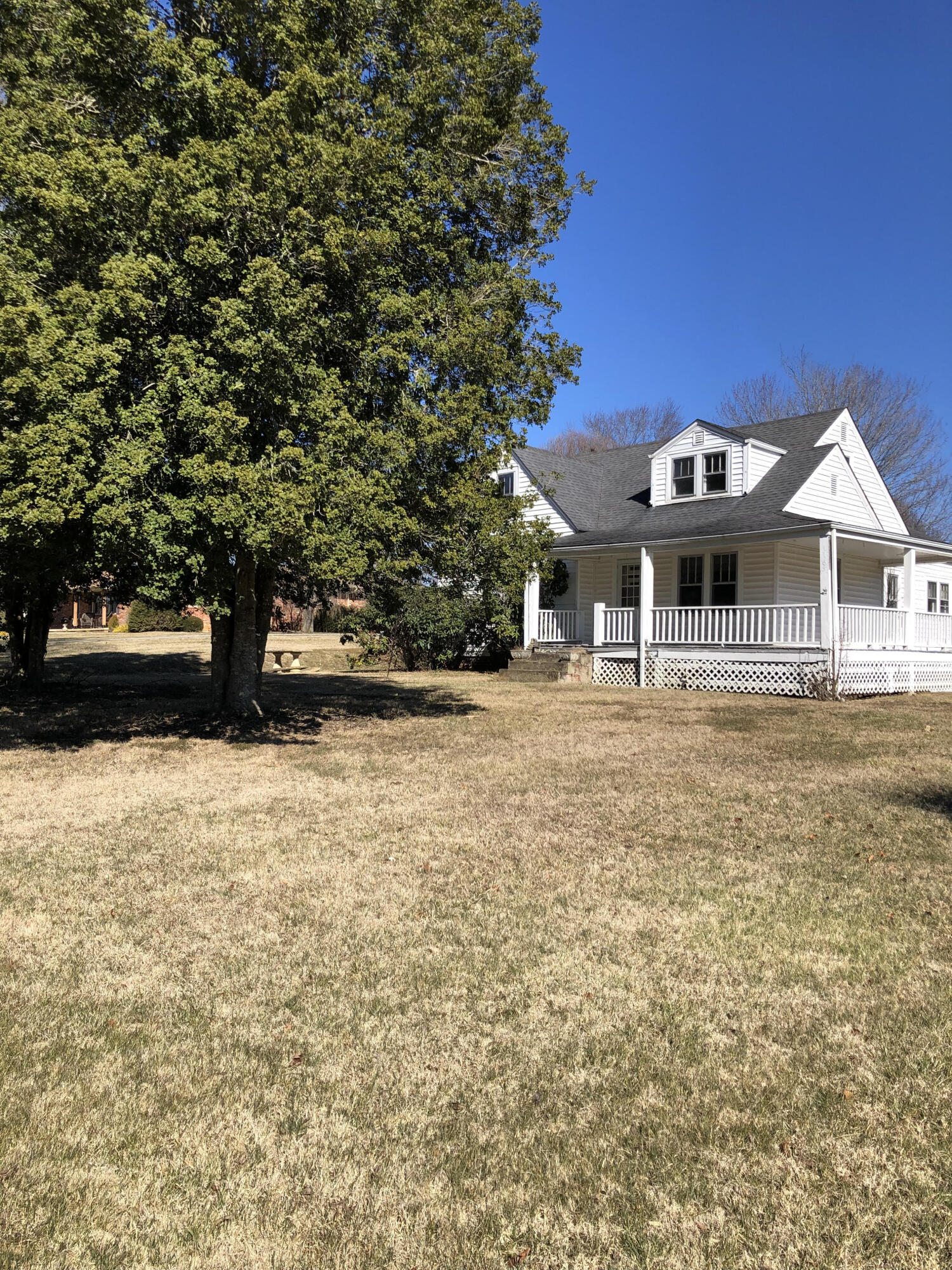 1765 Highway 93 Fall Branch, TN 37656 - Photo 2 of 60 Front