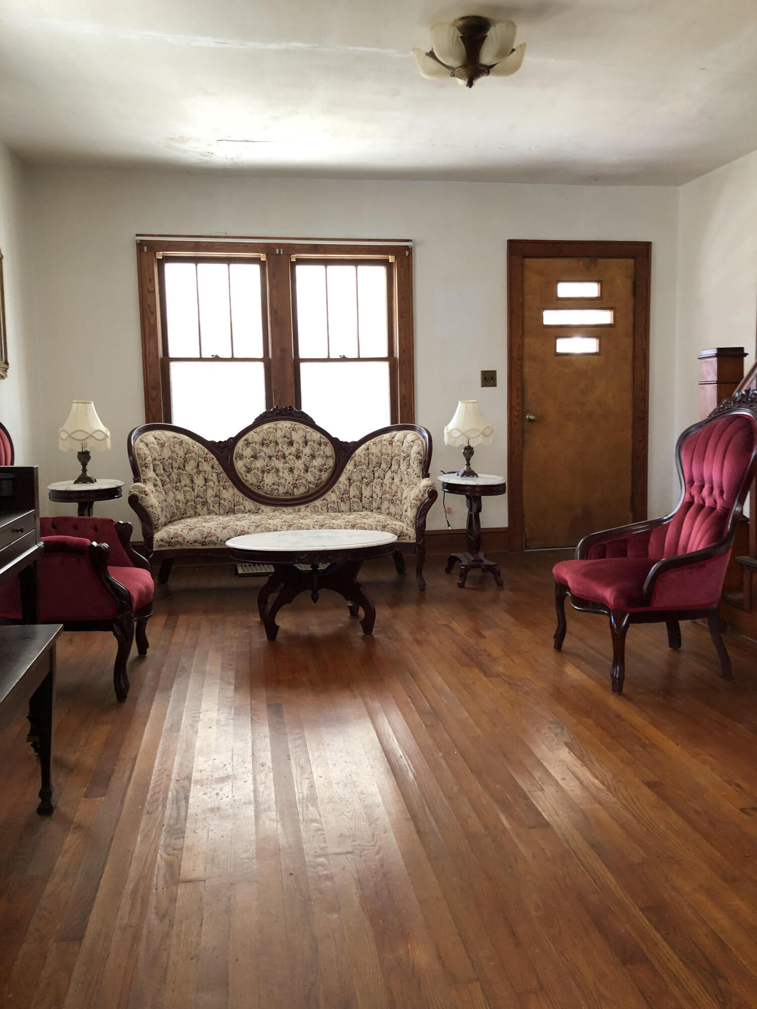 1765 Highway 93 Fall Branch, TN 37656 - Photo 24 of 60 sitting room