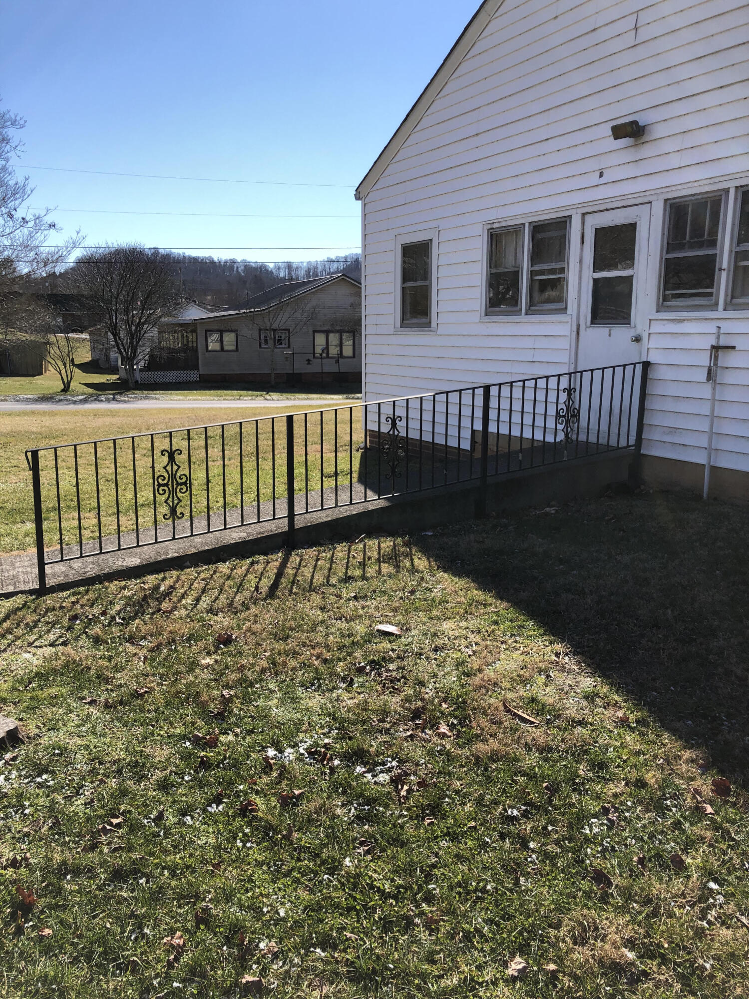 1765 Highway 93 Fall Branch, TN 37656 - Photo 54 of 60 Yard