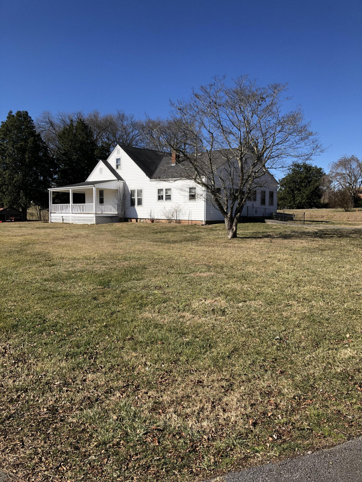 1765 Highway 93 Fall Branch, TN 37656 - Photo 8 of 60 Yard