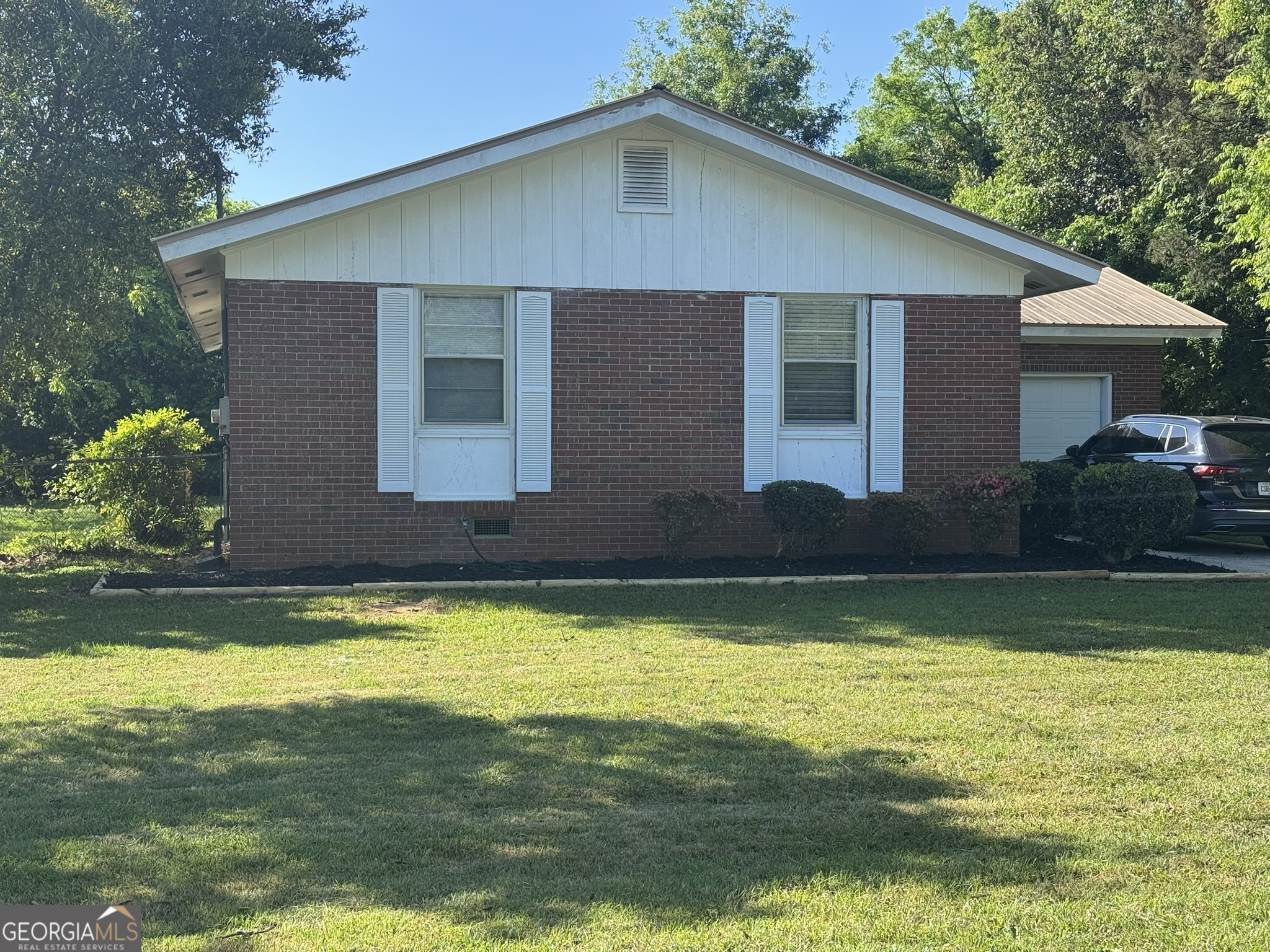 1032 Elberta Road Warner Robins, GA 31093 - Photo 2 of 26