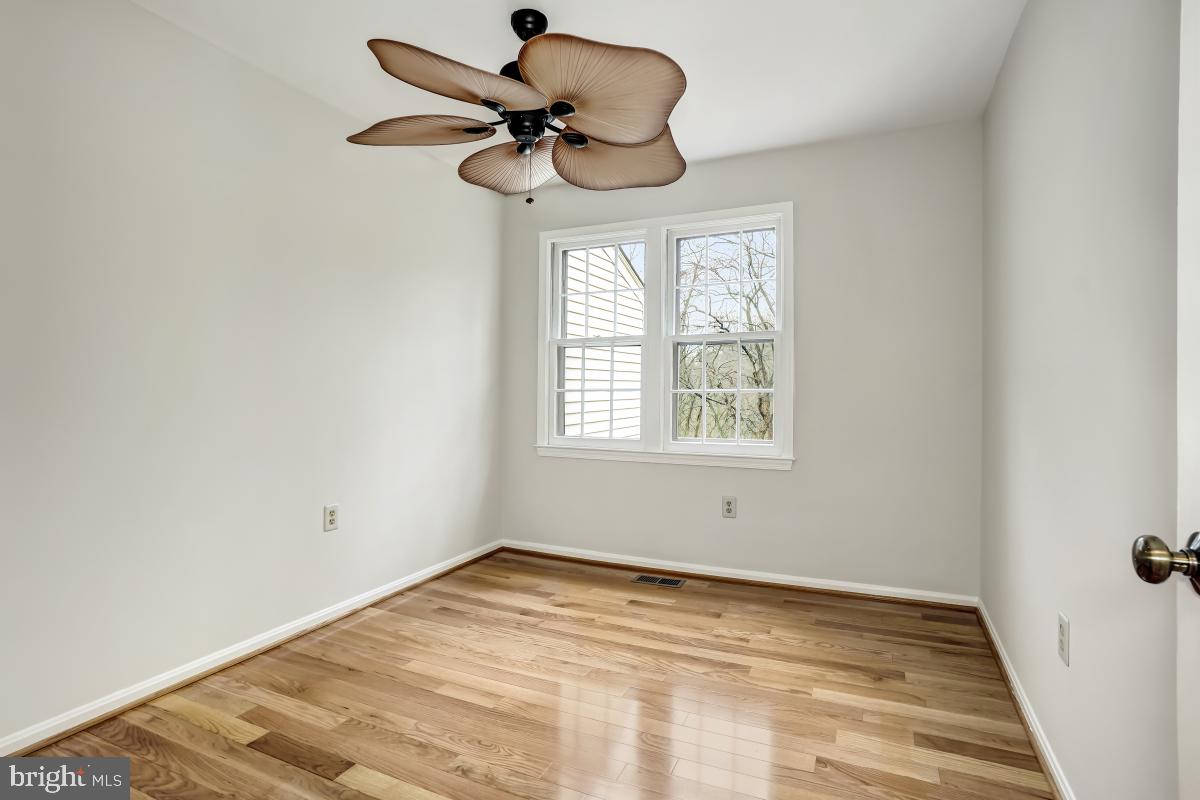 2167 Greenkeepers Court Reston, VA 20191 - Photo 35 of 51 Second Bedroom