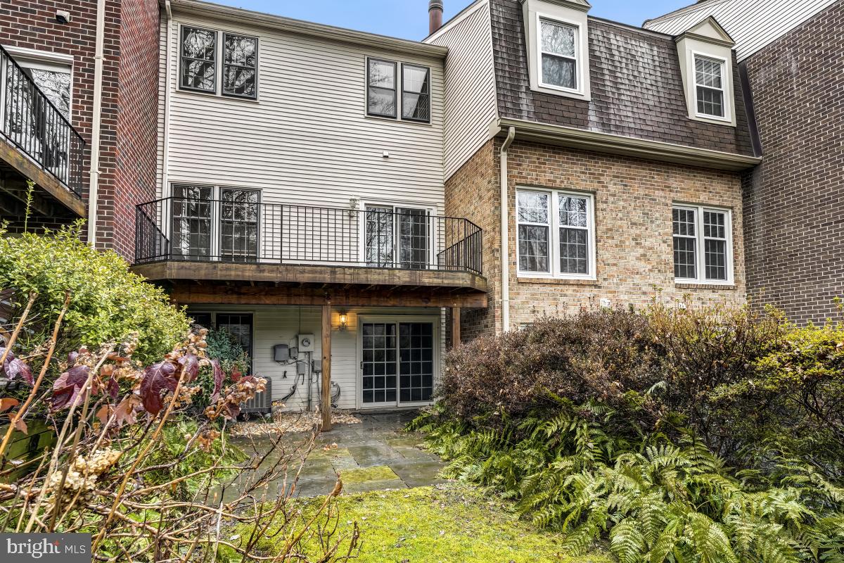 2167 Greenkeepers Court Reston, VA 20191 - Photo 48 of 51 View from Backyard
