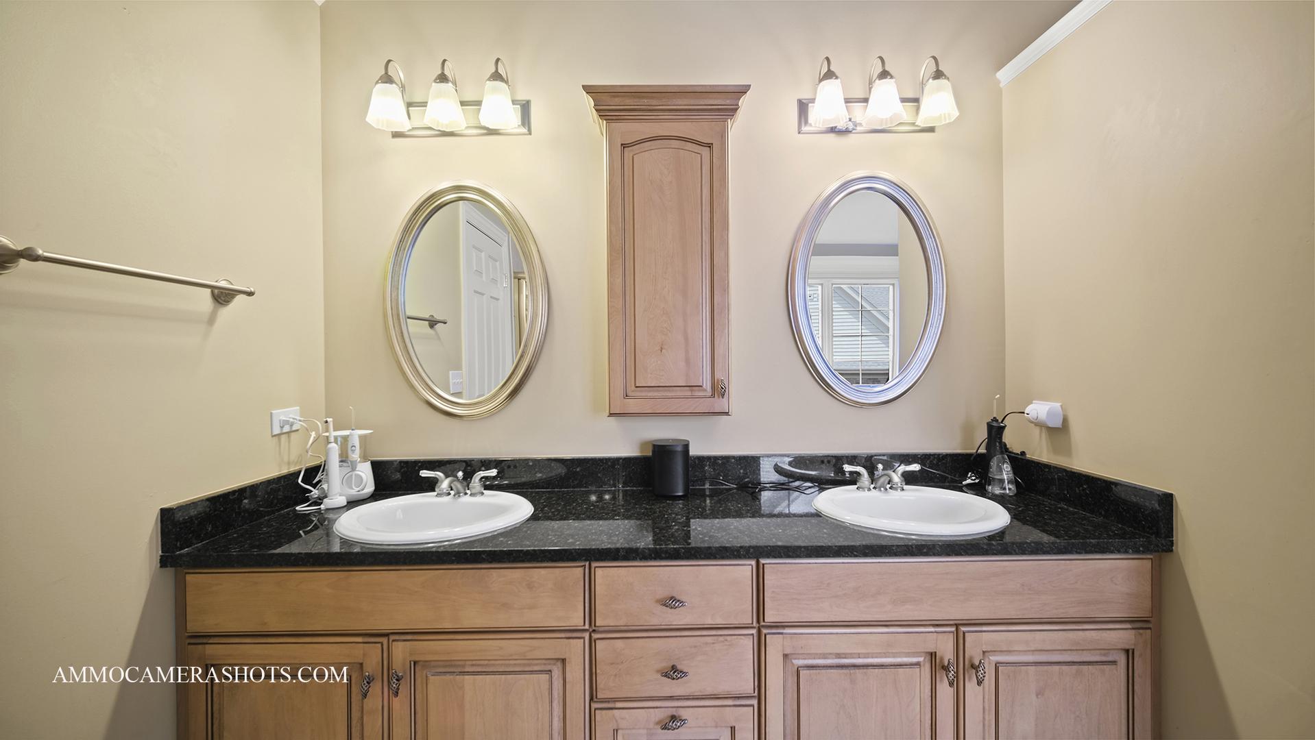 39W555 Walt Whitman Road St. Charles, IL 60175 - Photo 29 of 52 a bathroom with a sink and a mirror