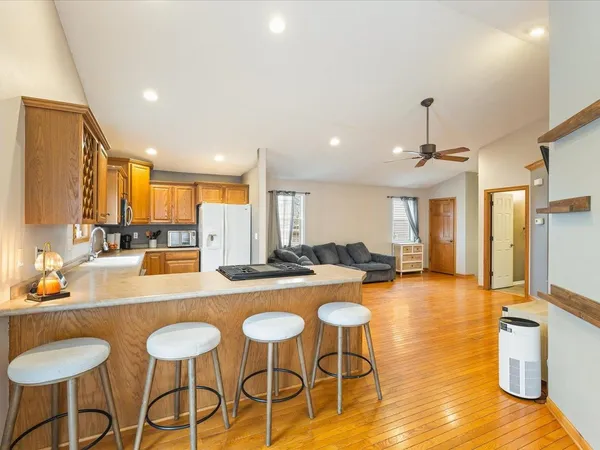 $185,000 | 207 Coronado Boulevard, Loves Park, IL 61111