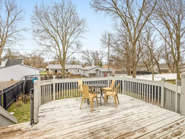 $185,000 | 207 Coronado Boulevard, Loves Park, IL 61111
