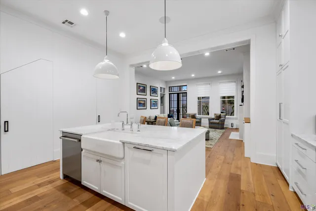 $959,000 | 5042 Mimosa Street, Baton Rouge, LA 70808