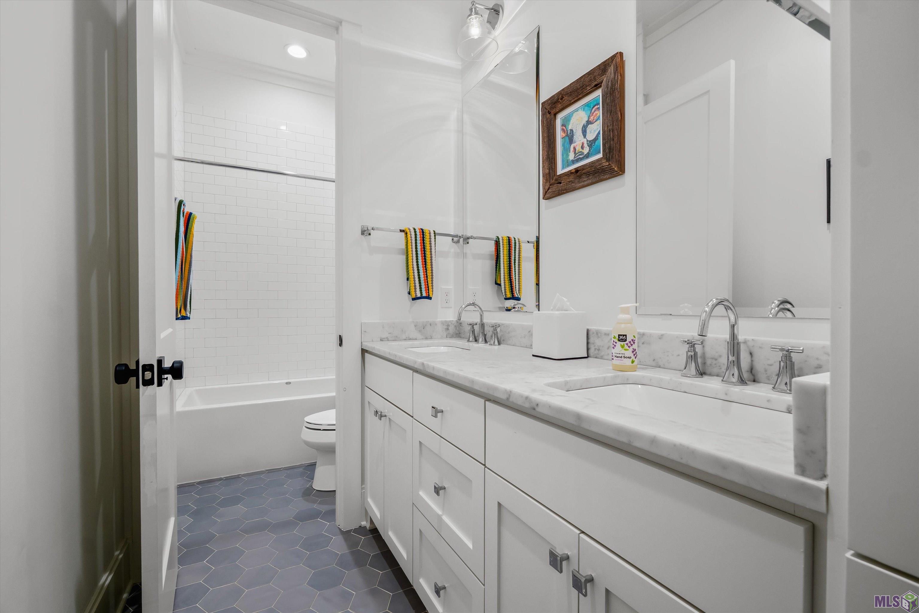 5042 Mimosa Street Baton Rouge, LA 70808 - Photo 3 of 14