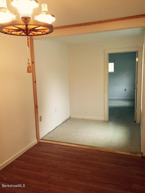 23 Bushey Road Pittsfield, MA 01201 - Photo 5 of 10 Dining Room