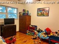 1516 Evansview Road Evans, WV 25241 - Photo 10 of 13 Gallery Image 10