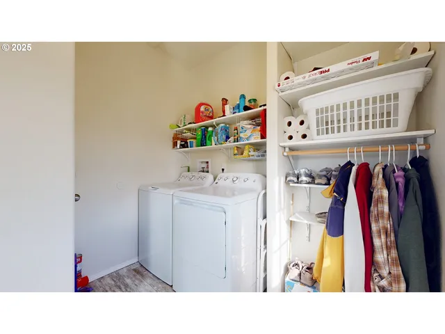 $324,900 | 160 Southeast Charity Loop, Irrigon, OR 97844