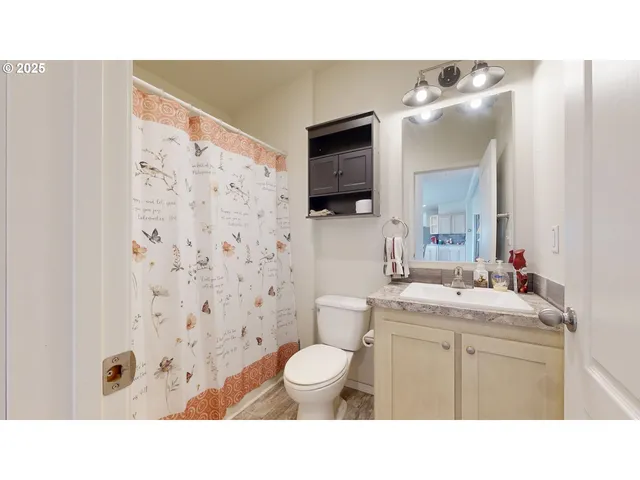 $324,900 | 160 Southeast Charity Loop, Irrigon, OR 97844