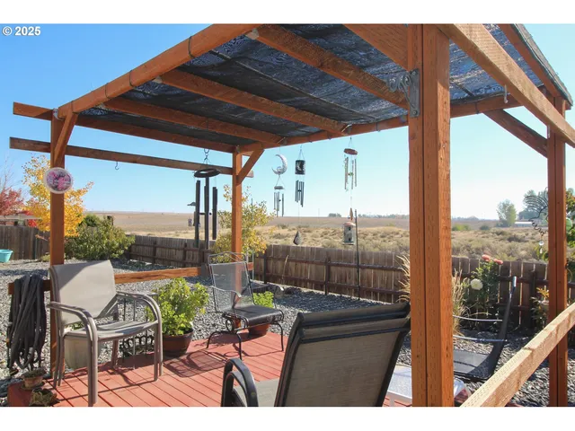 $324,900 | 160 Southeast Charity Loop, Irrigon, OR 97844