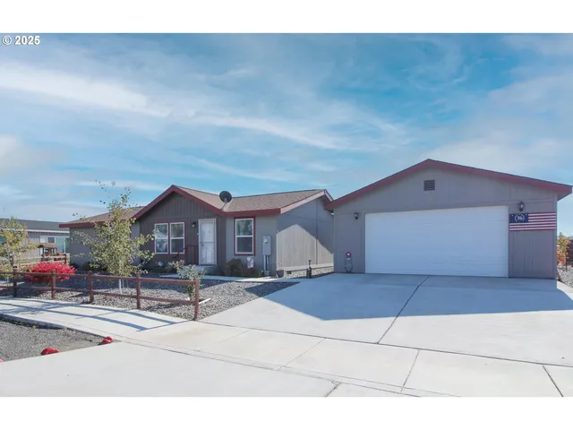 $324,900 | 160 Southeast Charity Loop, Irrigon, OR 97844