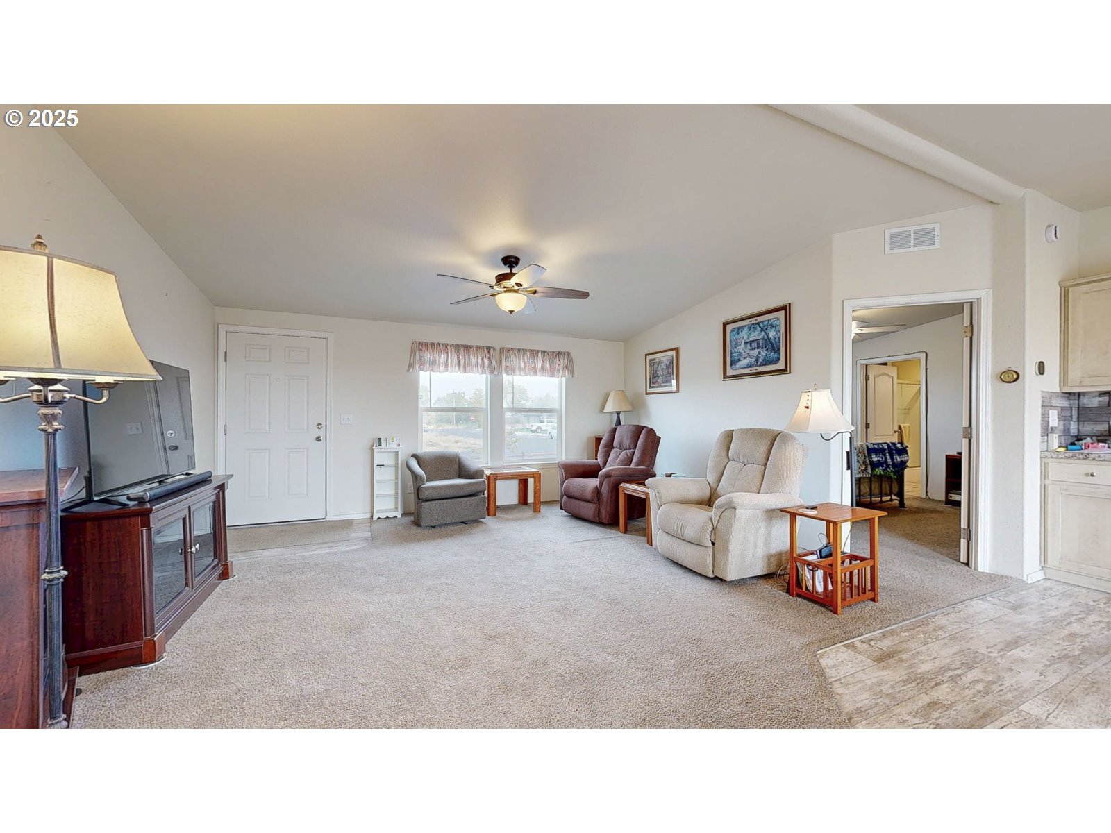 160 Southeast Charity Loop Irrigon, OR 97844 - Photo 3 of 31