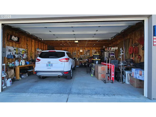 $324,900 | 160 Southeast Charity Loop, Irrigon, OR 97844