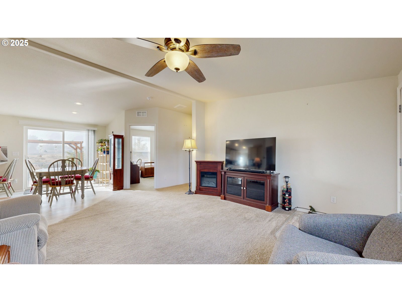 160 Southeast Charity Loop Irrigon, OR 97844 - Photo 4 of 31